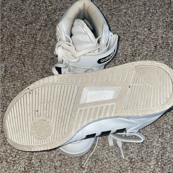 Adidas Classic White and Black Sneakers - Picture 6 of 6